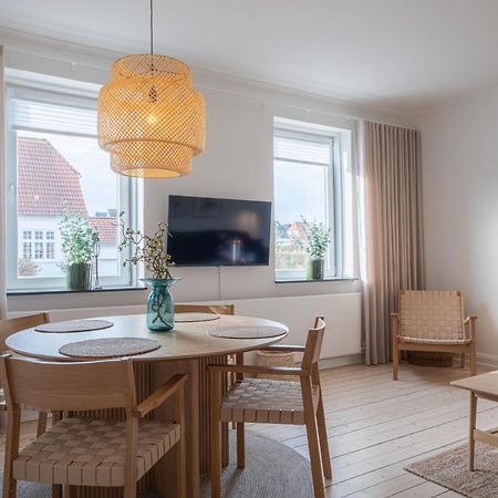 Newly Renovated 1-Bed Apartment In Aalborg Extérieur photo