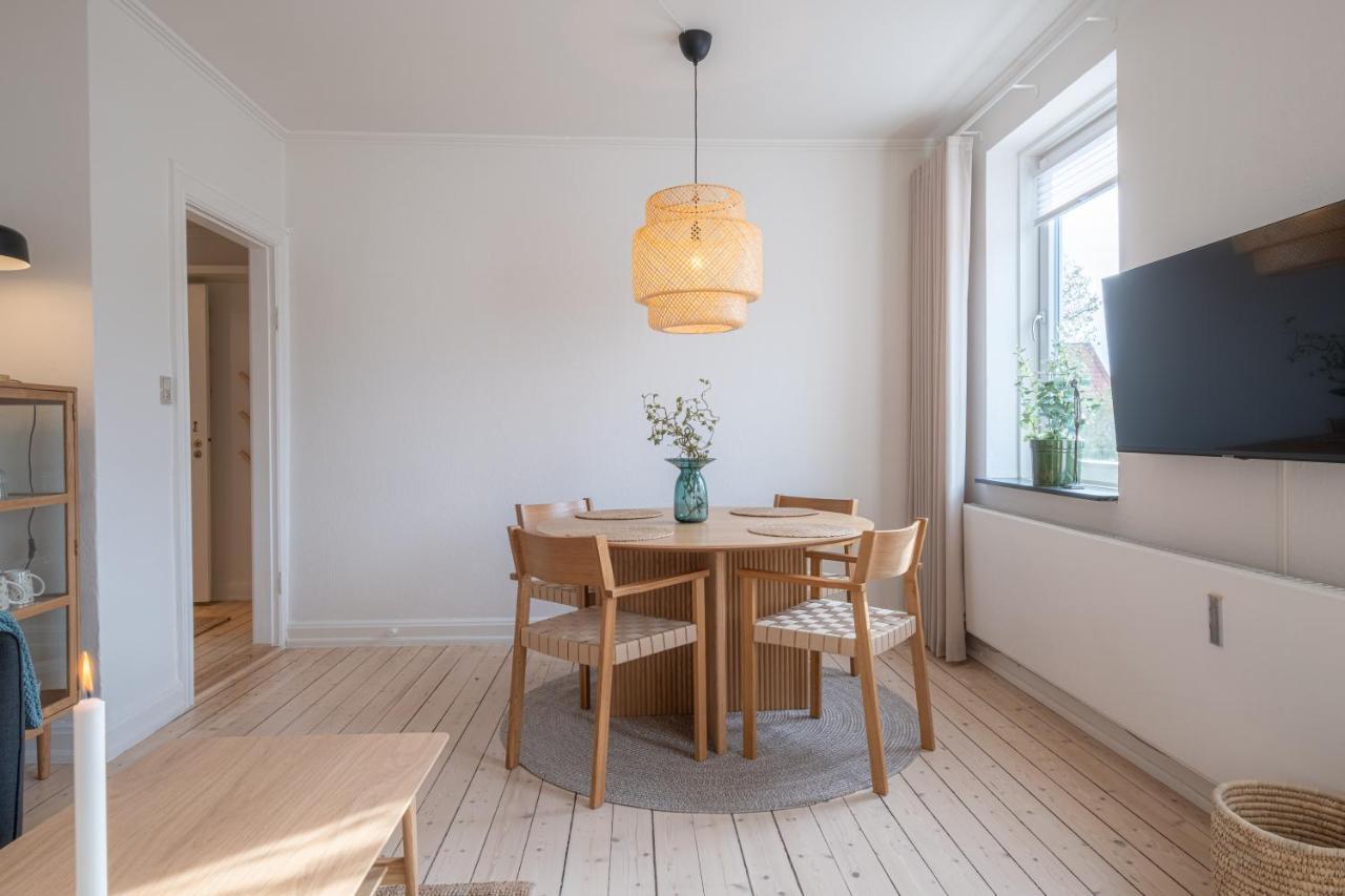 Newly Renovated 1-Bed Apartment In Aalborg Extérieur photo