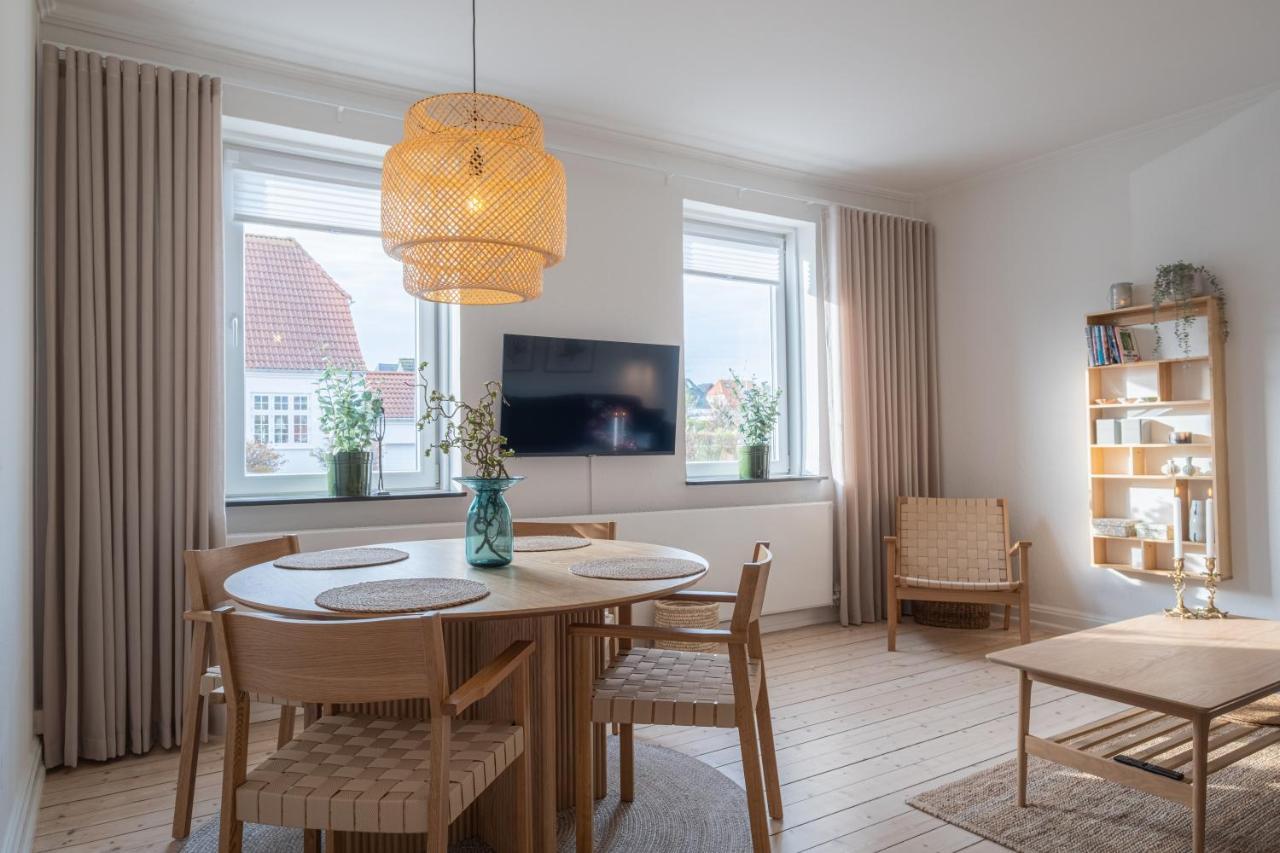 Newly Renovated 1-Bed Apartment In Aalborg Extérieur photo