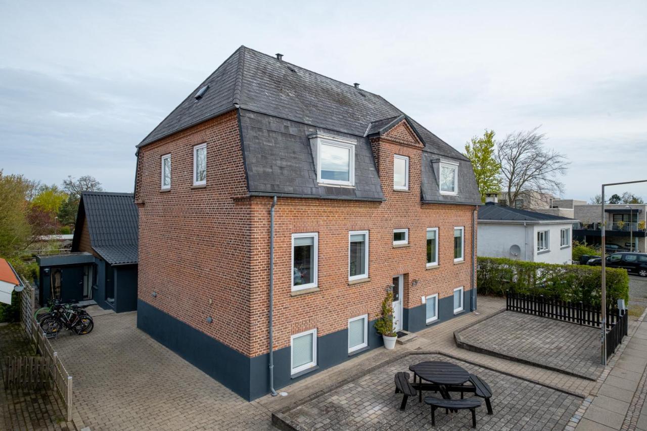 Newly Renovated 1-Bed Apartment In Aalborg Extérieur photo